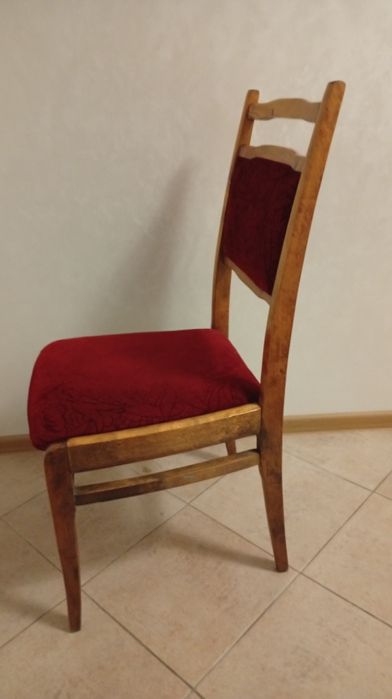 Стулья деревянные