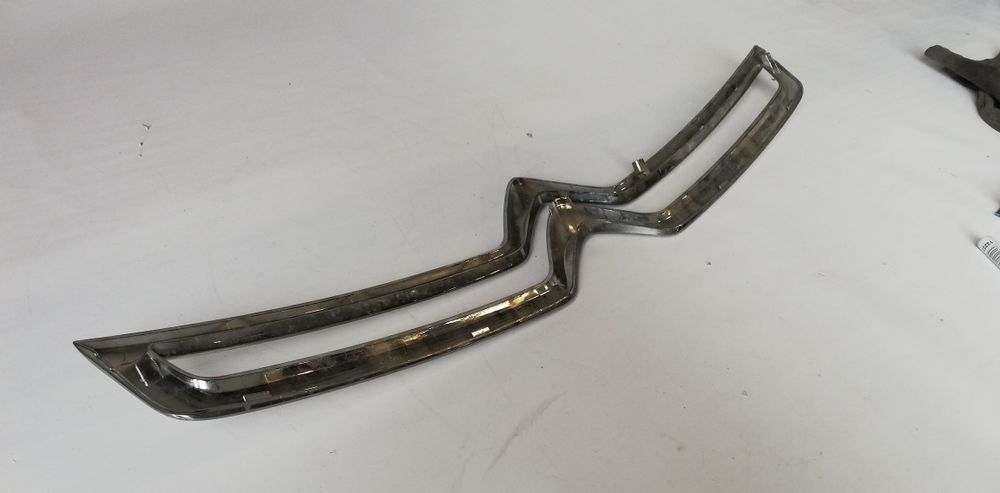 Лайстна за предна решетка Citroen C3 2 Facelift 2013-