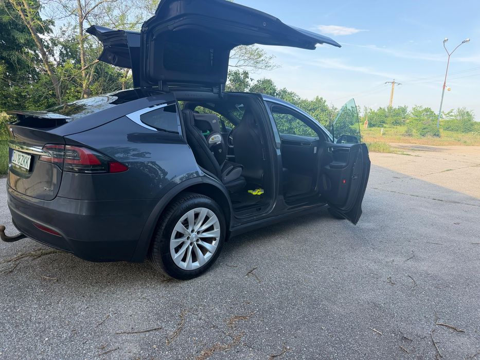 Tesla Model X 2018 | Supercharging Gratuit | HW3 | 6 Locuri | Premium Connectivity