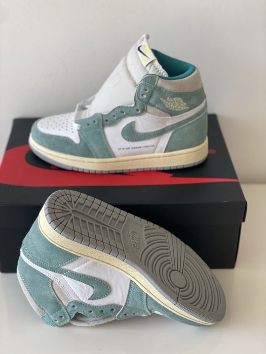 Jordan 1 Retro Turbo Green Air White Hyper Royal Grey