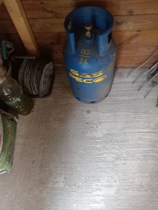 Vând butelie goala preț 170 lei