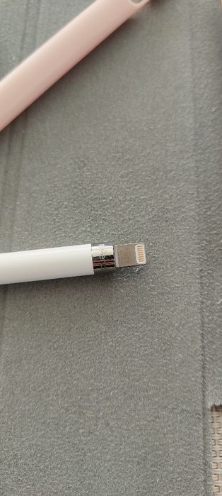 Vând iPad (generația 7) 128 GB, Apple pen+husa IBlason