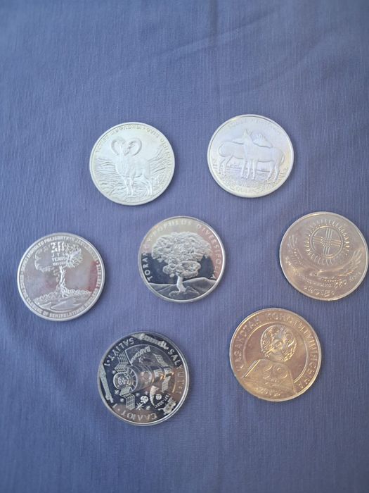 Продам коллекционные монеты из разных серий