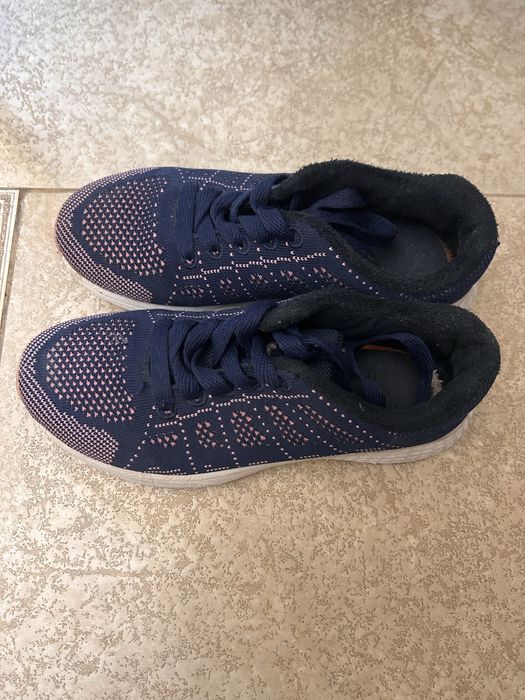 кроссовки женские