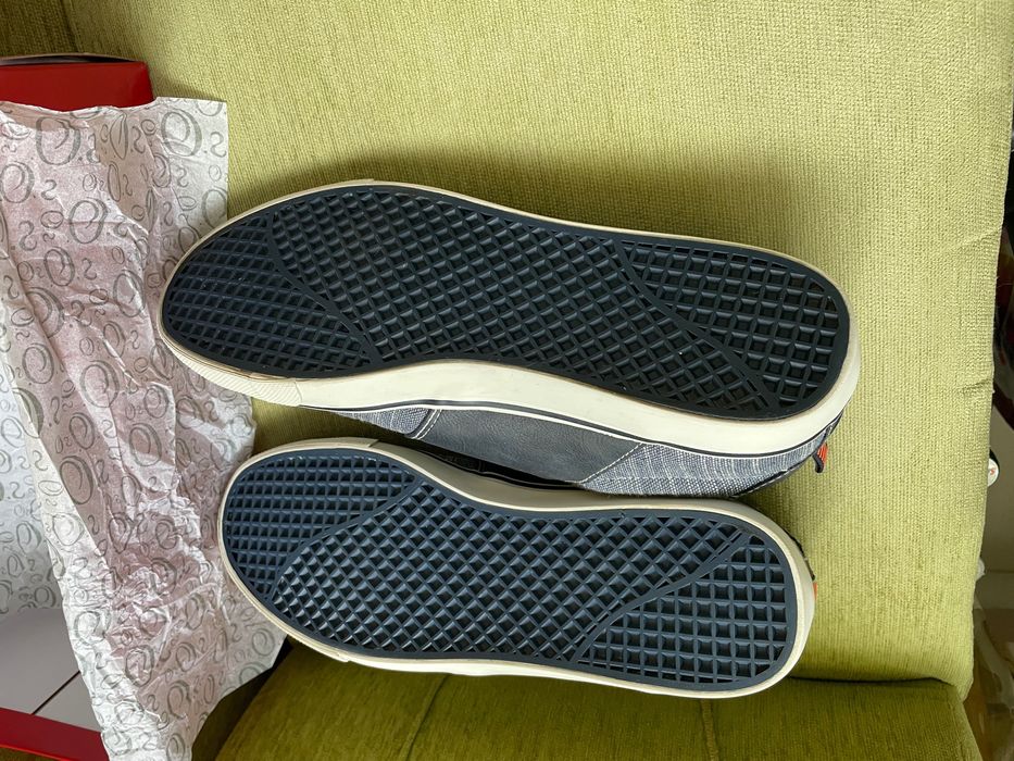 Нови спортни обувки  s.Oliver, 44 номер