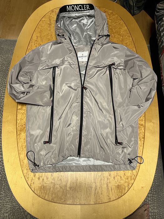 Ветровка Moncler