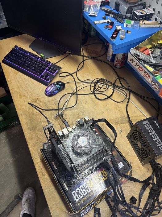 Kit defect i5 9400F + B365 Gigabyte