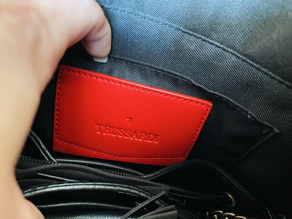 Червена чанта trussardi