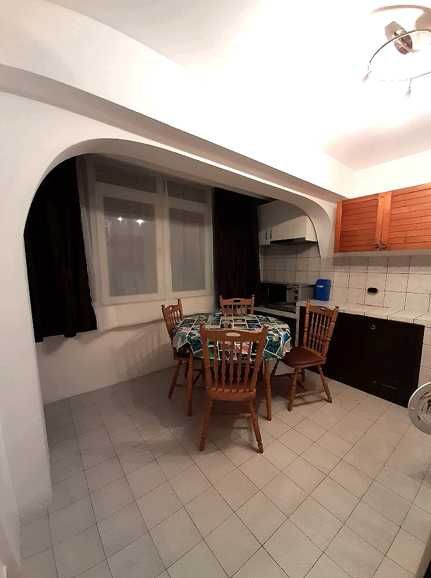 Дава се под наем Двустаен апартамент в Бургас, Славейков - 68 кв.м за 280.5 € - Снимка #1