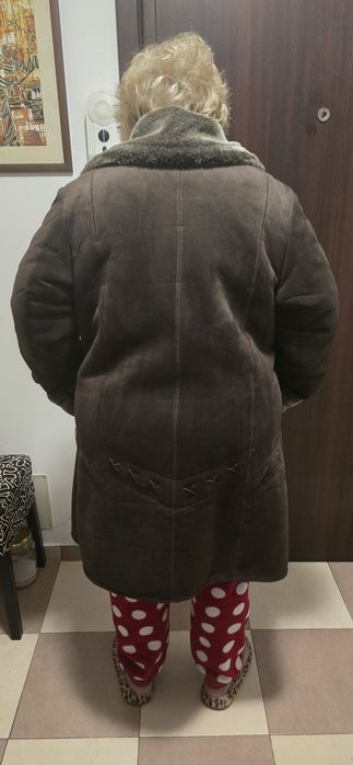 De Vanzare Cojoc Foarte Calduros