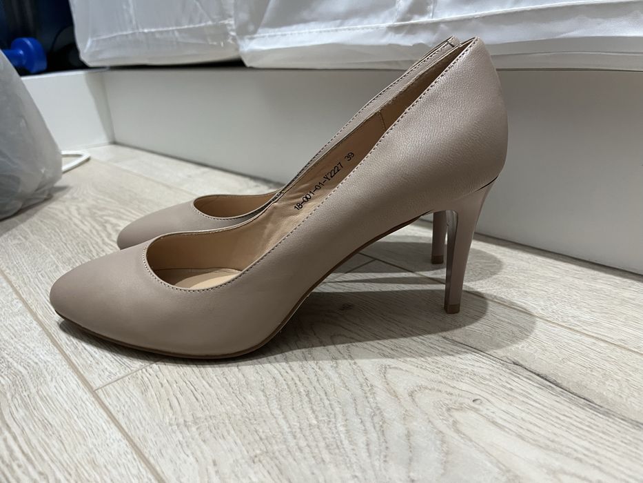 Женская обувь