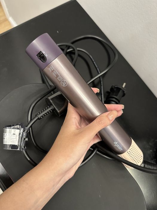 Продаю dyson airwrap id HS08 , премуим качество