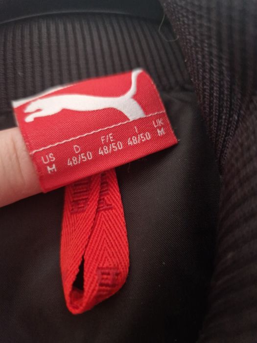 Geaca ,haina Puma originala mar M ,48/50