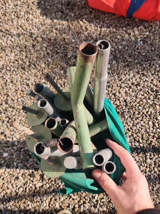 Echipament camping – corturi și saltele gonflabile