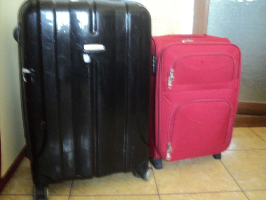 Trolere mic/Mare Rosu si genti Laptop/turism sau in avion