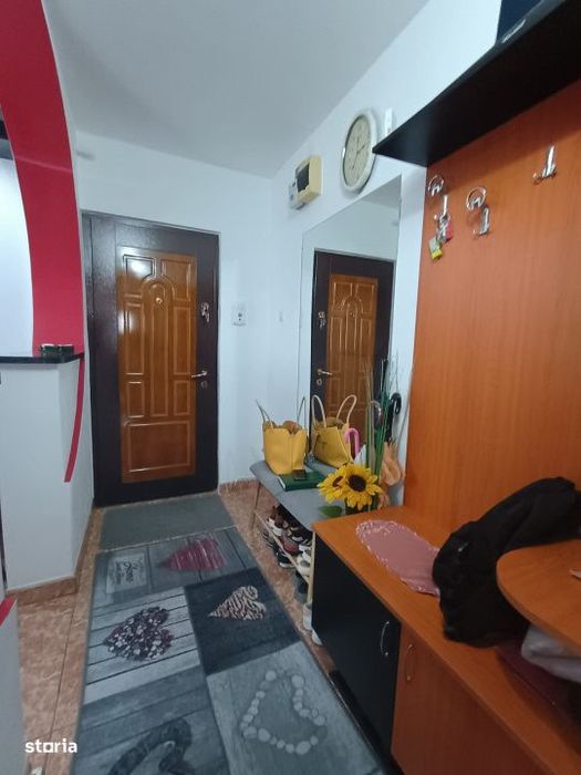 De vanzare apartament cu 2 camere zona Liceul Liviu Rebreanu