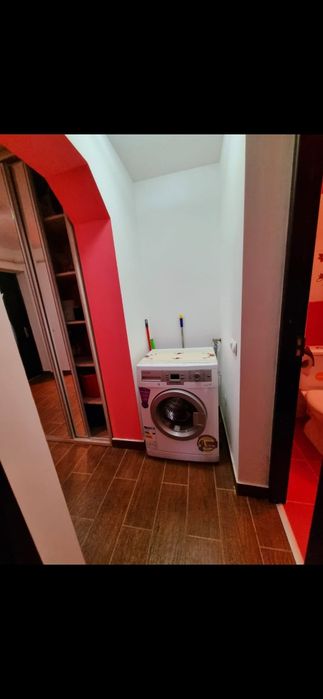 Inchiriez apartament