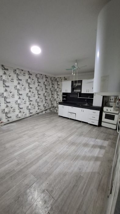 Ховли уй сотилади