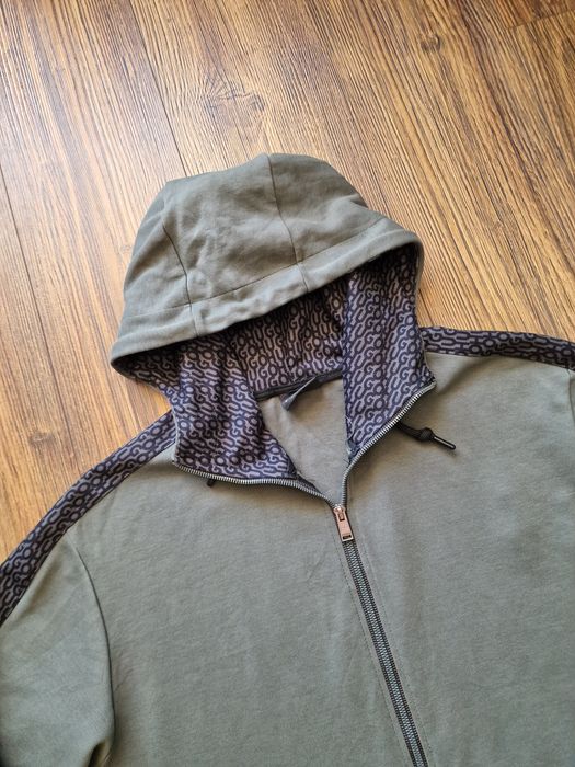 Страхотно мъжко горнище HUGO BOSS размер 2XL