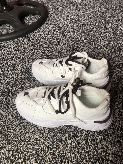 Красовка ойок кийим бренд