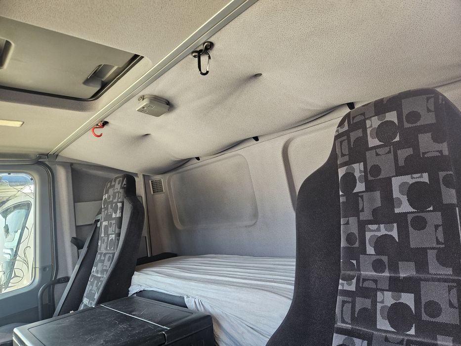 Transportor auto-9 poziti  Mercedes Actros euro 5