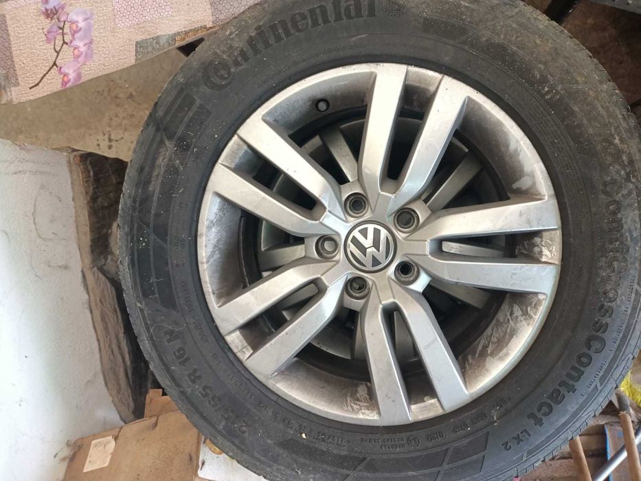 Vând Volkswagen Tiguan