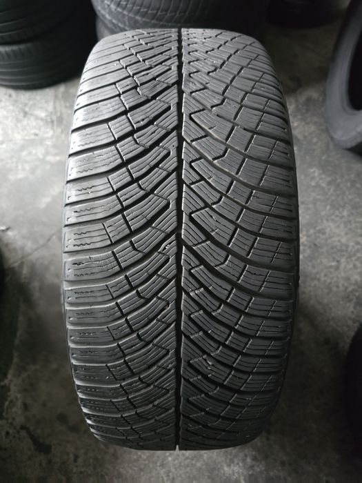 Pirelli 235/40 R19 96W MS iarnă