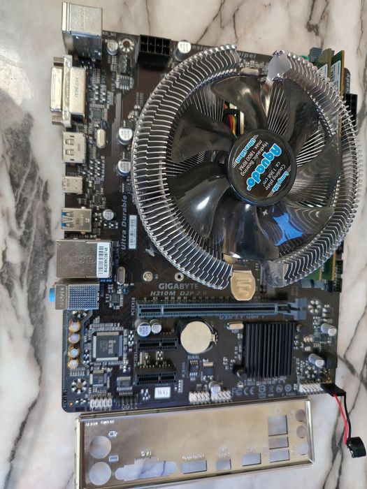 Дъно Gigabyte H310M D2P 2.0 + Intel® Core i5-9500 + 16gb ddr4
