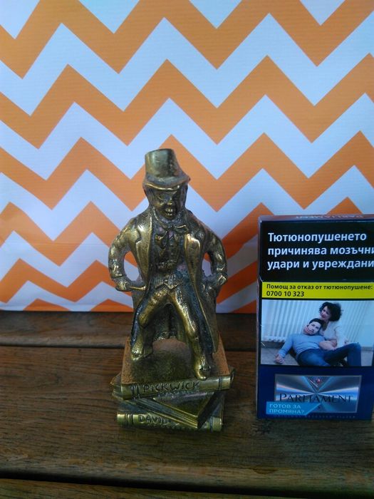 Продавам антикварна медна склуптура Давид Копърфийлд 1