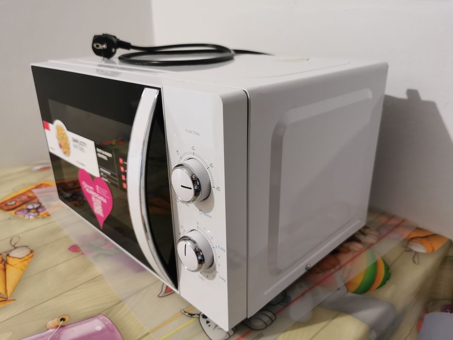 Cuptor  microunde Toshiba in garanție