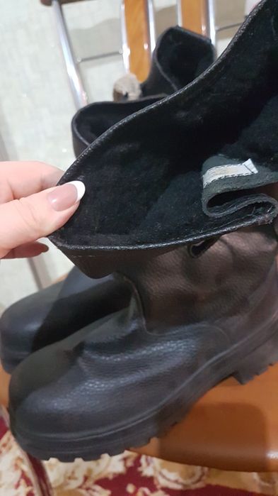 Продам резиновые сапоги