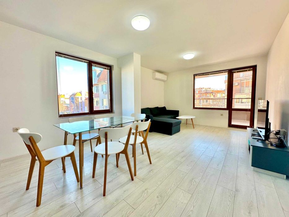 Тристаен апартамент за продажба в Поморие