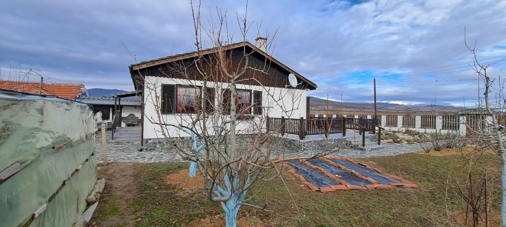 Продава се Къща в с. Красново, Област Пловдив - 190 кв.м за 438 €/кв.м - Снимка #1