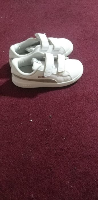 Vând papucei fetița Nr 26, puma, adidas
