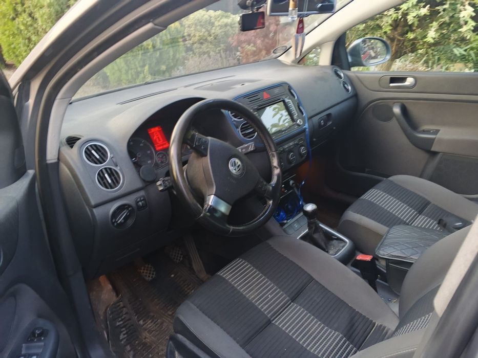 Vw golf plus.