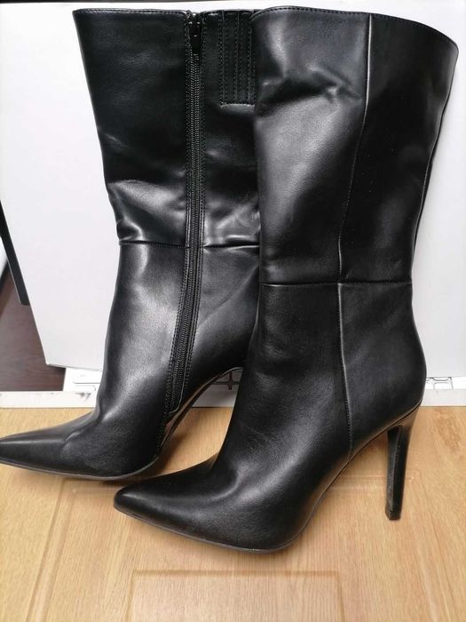 Дам. ботуши , ном.38 , естествена кожа , ток 10 см