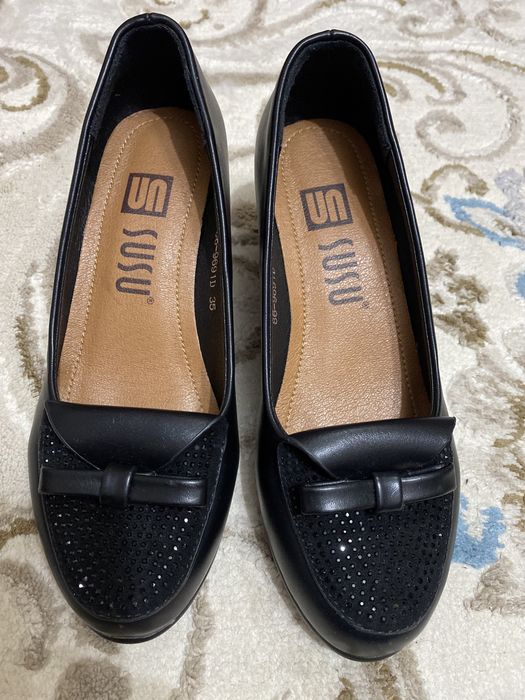 Продам туфли на девочку