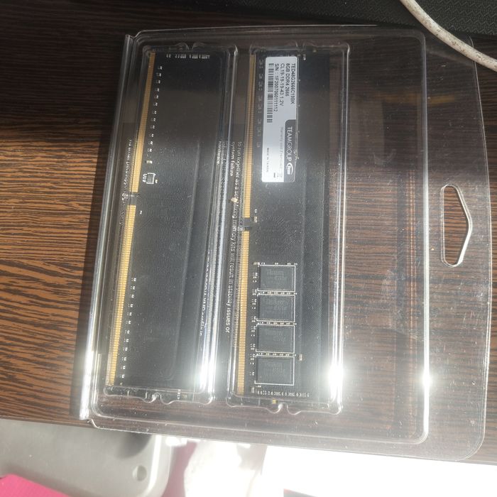 Продам оперативную память ддр 4