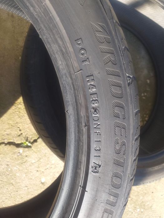 Гуми два броя 225/45/19