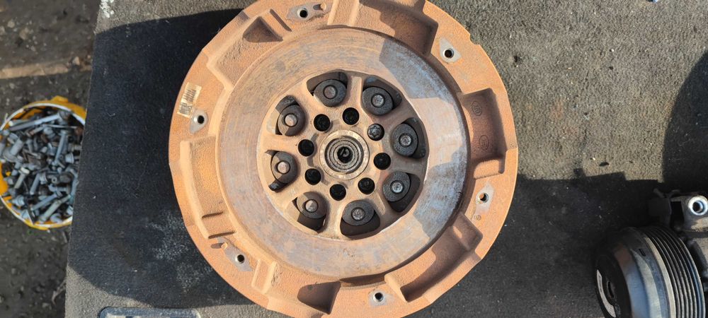 6ст Ръчна скоростна кутия и съединител демфер Mercedes W204