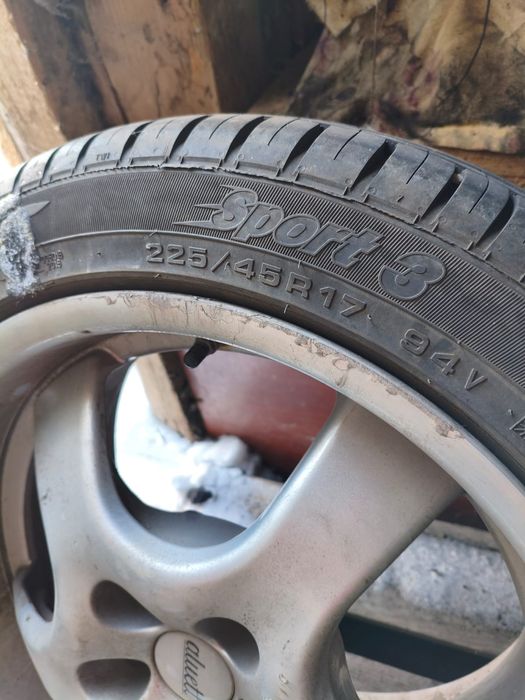 Продам комплект резина и диски