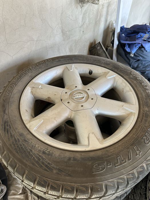Продам титан с покрышкой в сборе