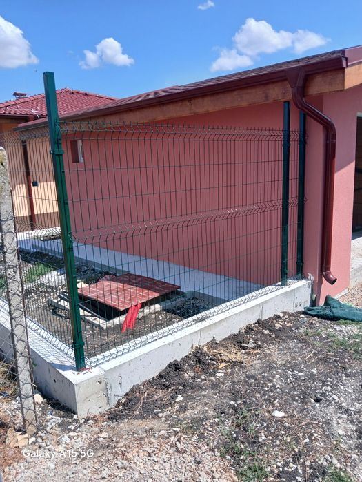 Монтаж на огради и врати, бързо и качествено