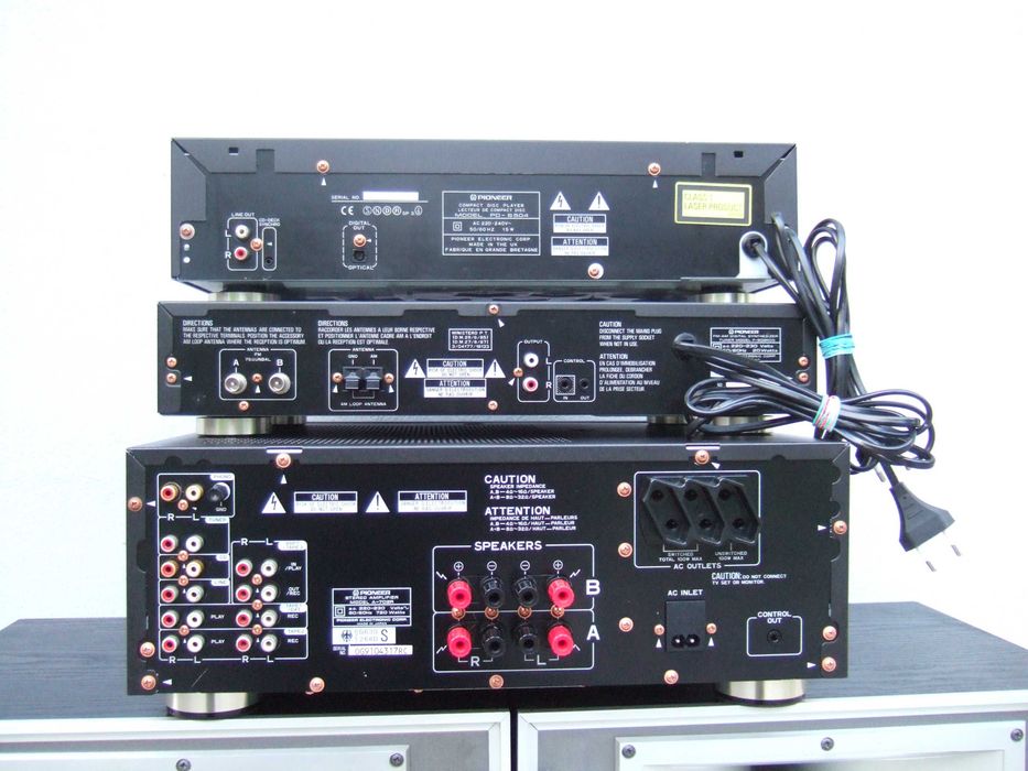 Pioneer Audio Hifi A-702R.  PD-S505 . F-502 Rds