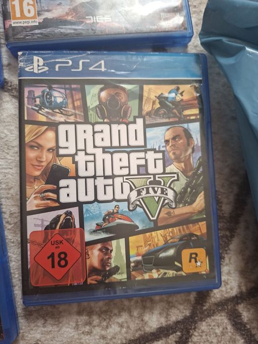 Продавам игри за PS 4