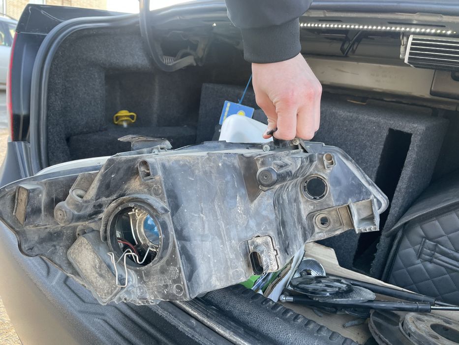 Продам фару поло седан оригинал