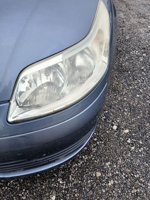 Dezmembrez Citroen C4 1.6hdi an 2006