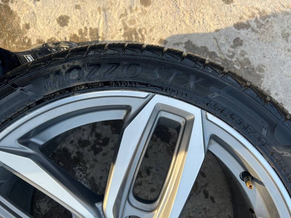 Диски литые Cadillac XT4 в комплекте с шинами