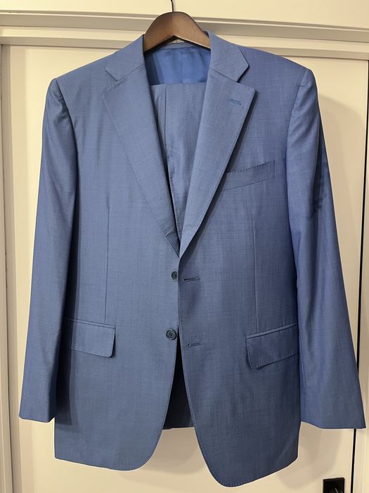 Премиальный костюм Canali