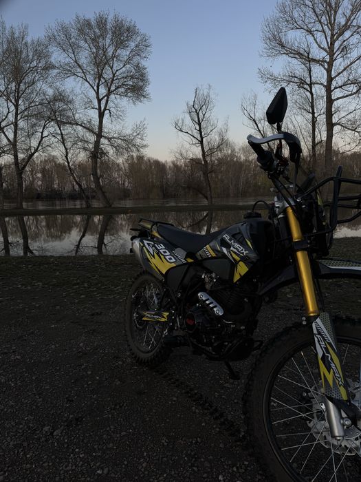 Продам эндуро 300 куб